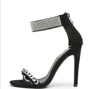 Cape Robbin heels